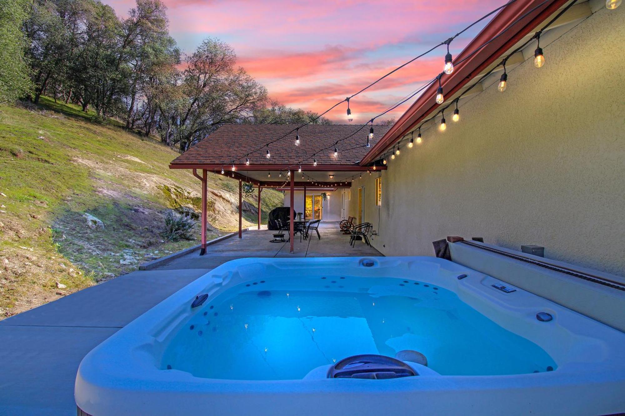 Villa Near Yosemite & Bass Lake W/Hot Tub/Evcharge Oakhurst Exterior photo